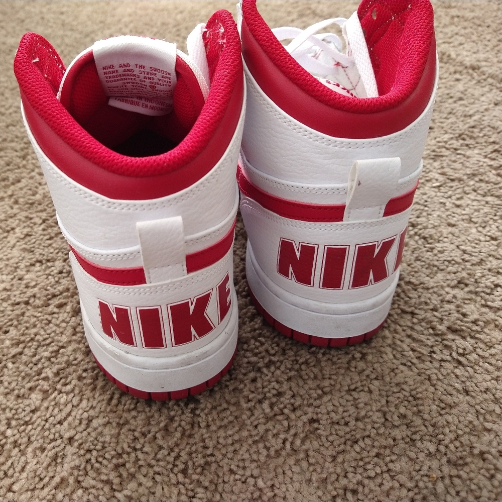 Nike dunks - Picture 2 of 5